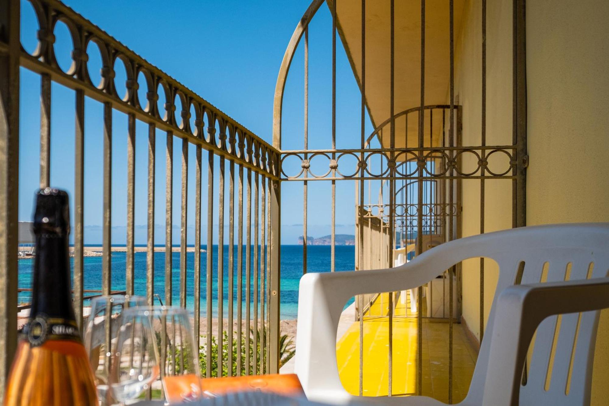 Hotel Il Gabbiano Alghero Exterior foto