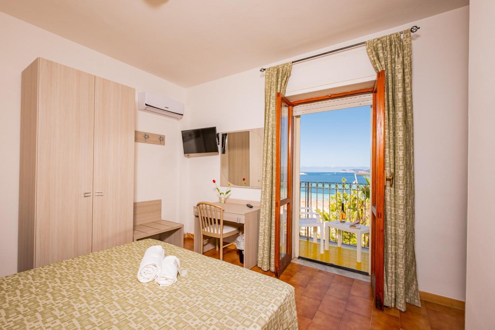 Hotel Il Gabbiano Alghero Exterior foto
